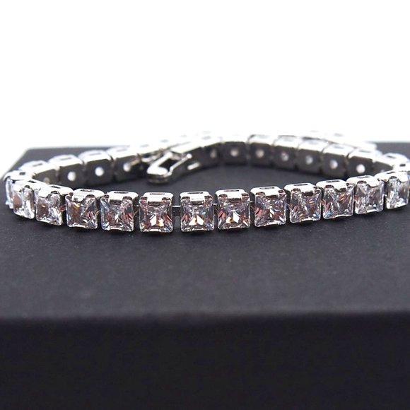 Fine Jewelry Jewelry - Elegant 7 Inches Princess Cut Diamond Tennis Bracelet Solid Sterling Silver